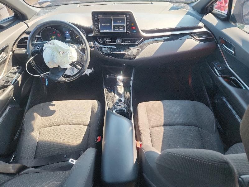 2019 TOYOTA C-HR XLE XLE 9
