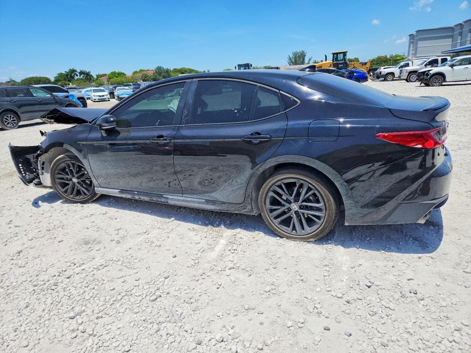 2026 TOYOTA CAMRY SE 2