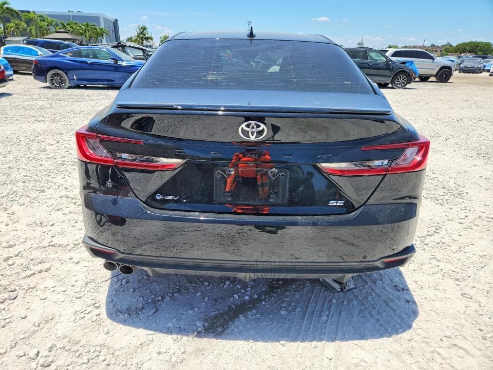 2026 TOYOTA CAMRY SE 6