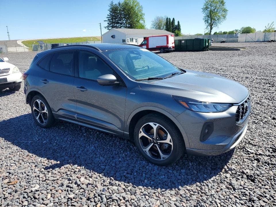 2023 FORD ESCAPE ST LINE SELECT 4
