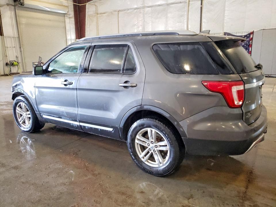 2017 FORD EXPLORER XLT 2