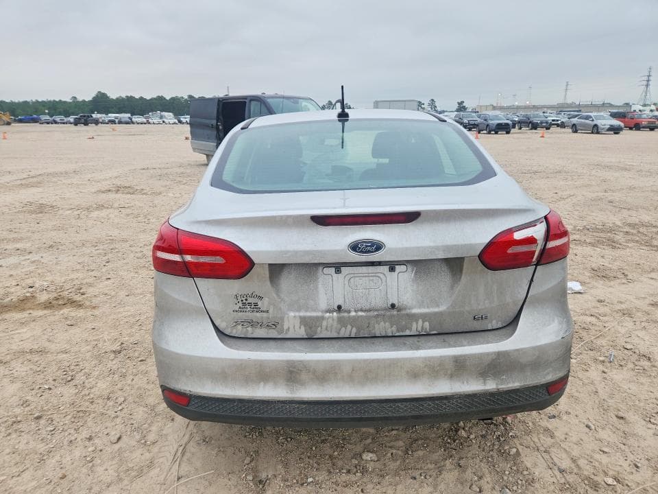 2018 FORD FOCUS SE 6