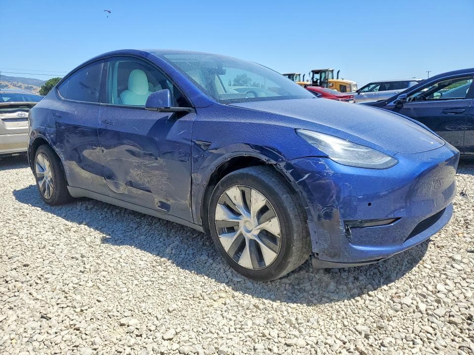 2022 TESLA MODEL Y 4