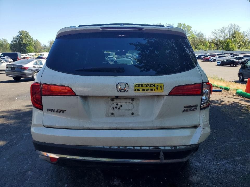 2017 HONDA PILOT TOURING 6