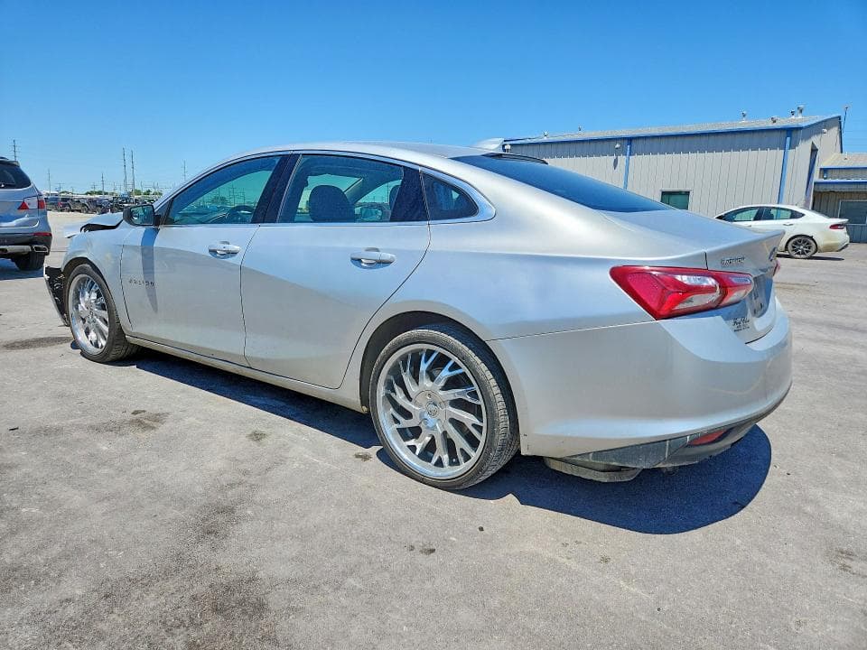 2020 CHEVROLET MALIBU LT 2