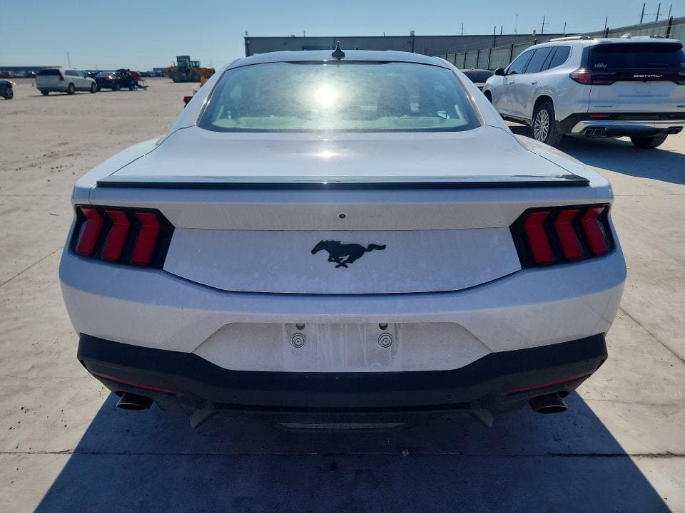 2025 FORD MUSTANG 6