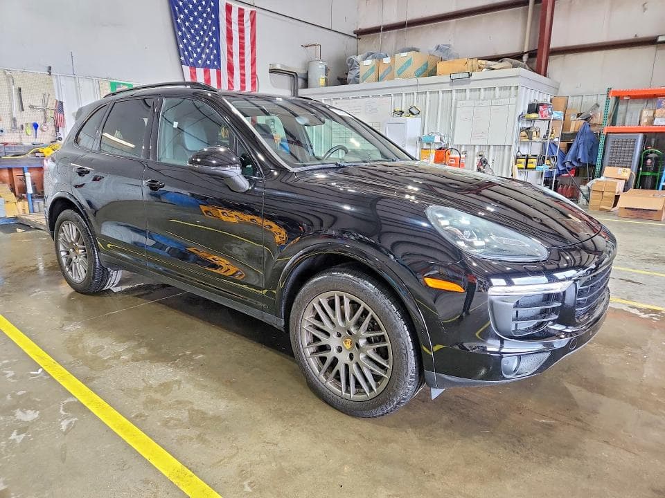 2017 PORSCHE CAYENNE 4