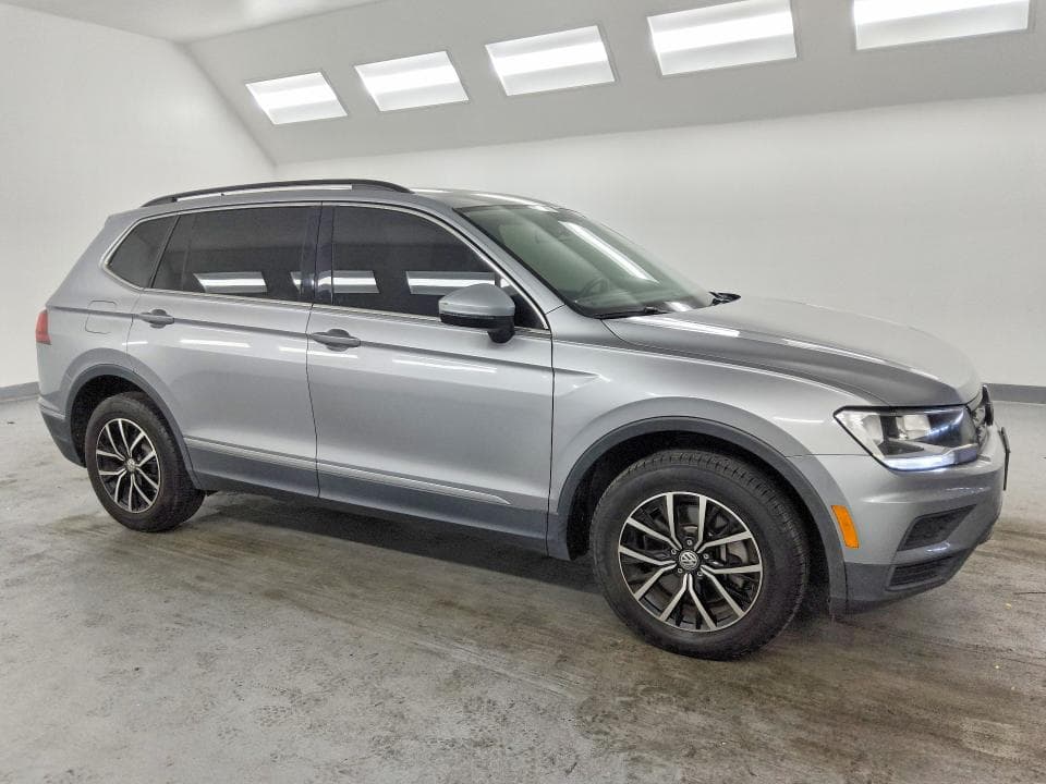 2021 VOLKSWAGEN TIGUAN SE 4