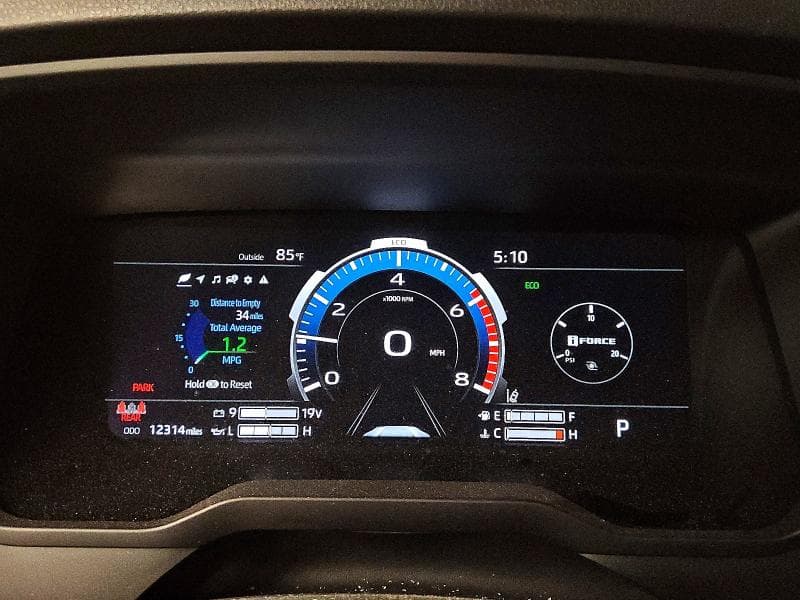 2024 TOYOTA TUNDRA CREWMAX LIMITED 9
