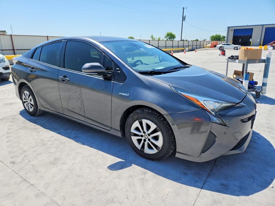 2018 TOYOTA PRIUS TWO 4