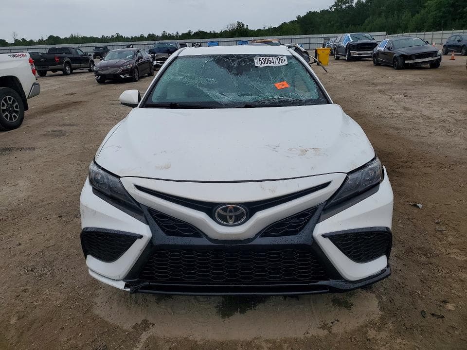 2021 TOYOTA CAMRY SE SE 5