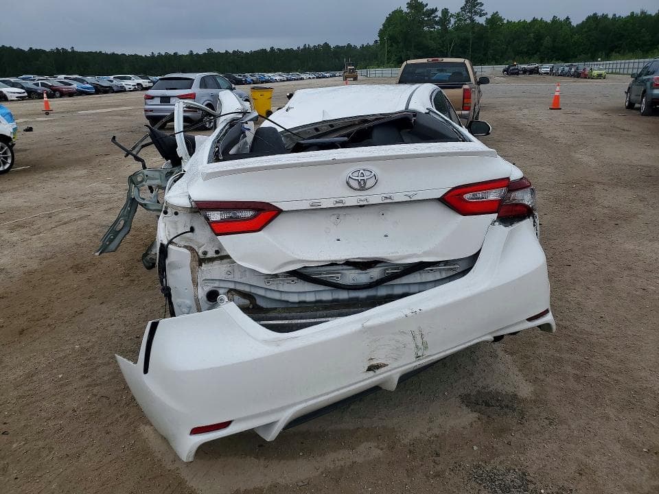 2021 TOYOTA CAMRY SE SE 6