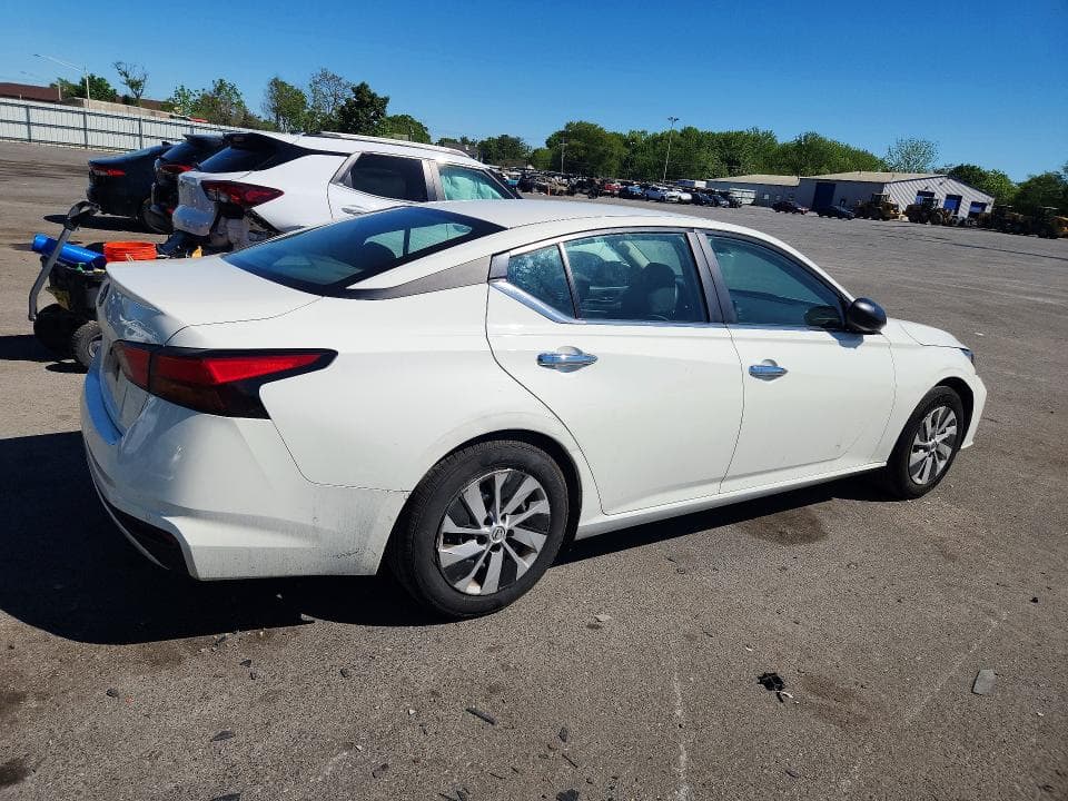 2024 NISSAN ALTIMA S S 3
