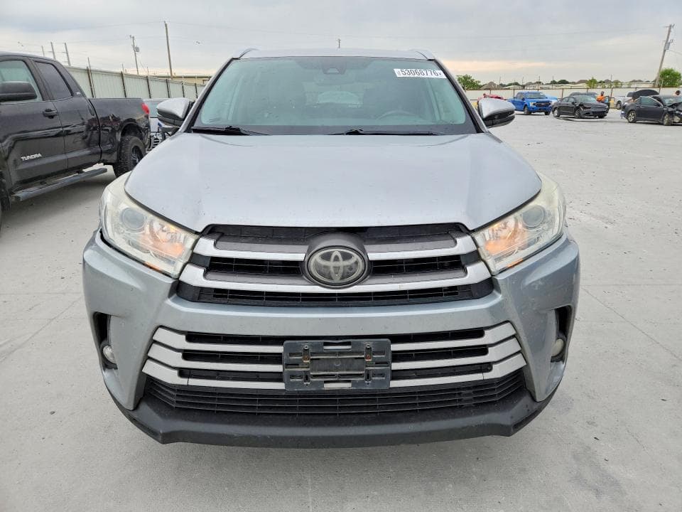 2019 TOYOTA HIGHLANDER XLE XLE 5