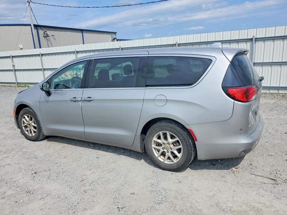 2017 CHRYSLER PACIFICA TOURING 2