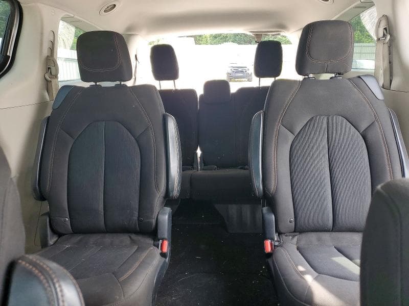 2017 CHRYSLER PACIFICA TOURING 10