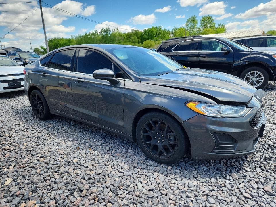 2020 FORD FUSION SE 4