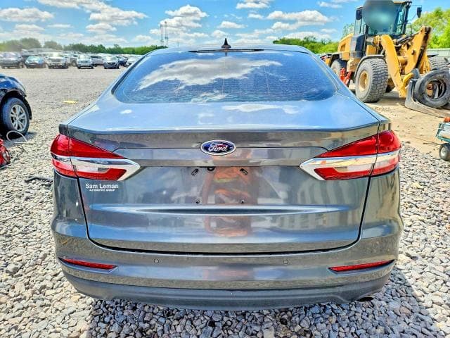 2020 FORD FUSION SE 6
