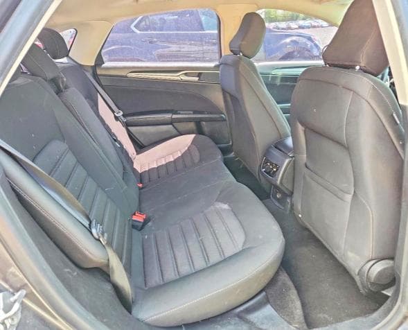 2020 FORD FUSION SE 10