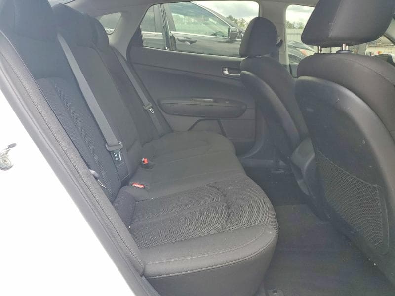 2019 KIA OPTIMA LX 10