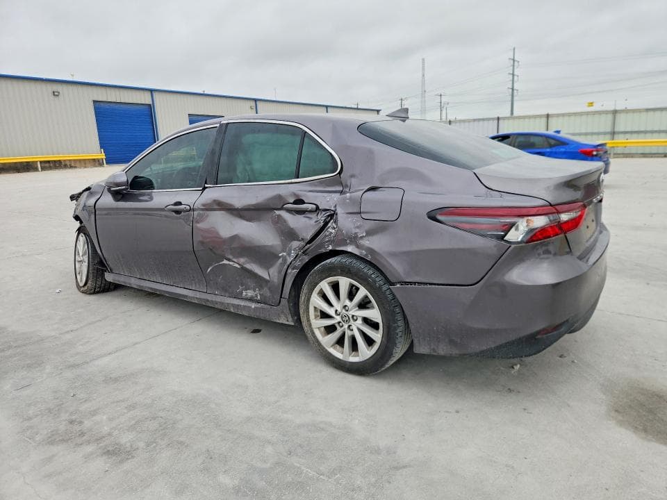2023 TOYOTA CAMRY LE 2