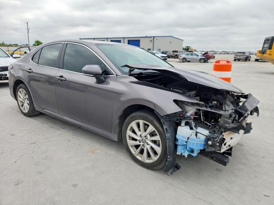 2023 TOYOTA CAMRY LE 4