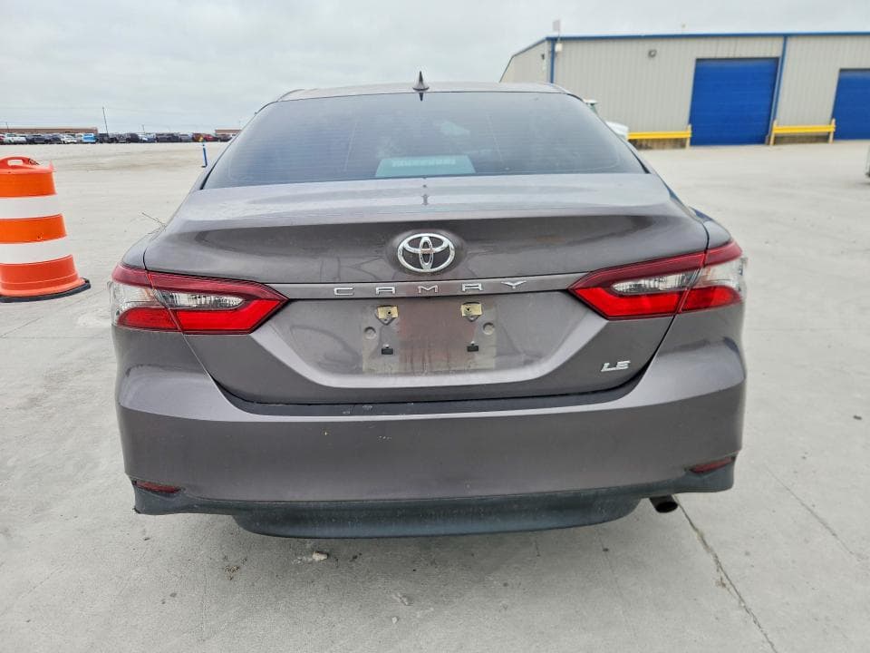 2023 TOYOTA CAMRY LE 6