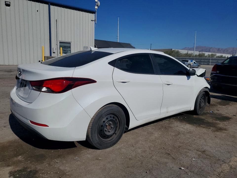 2016 HYUNDAI ELANTRA SE SE 3