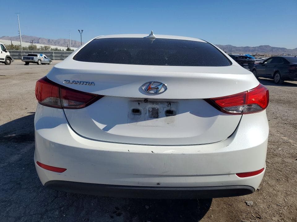 2016 HYUNDAI ELANTRA SE SE 6