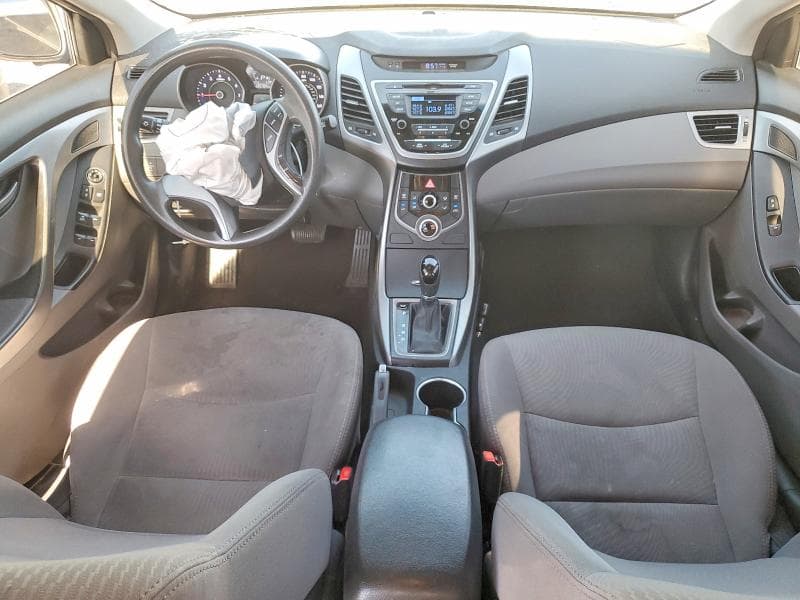 2016 HYUNDAI ELANTRA SE SE 8