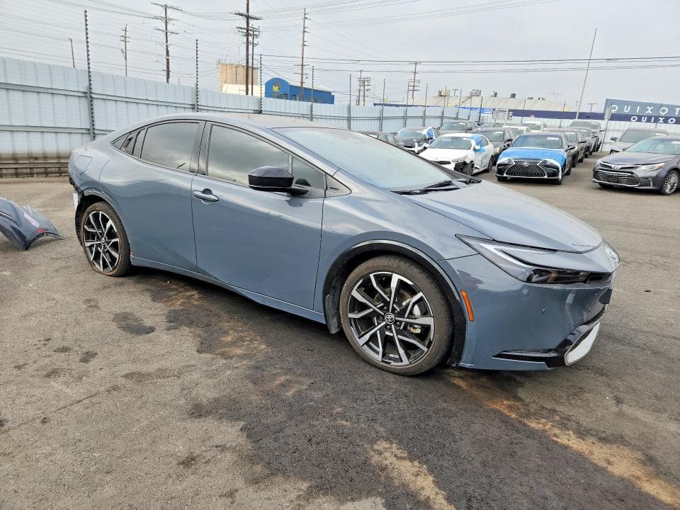 2024 TOYOTA PRIUS PRIME XSE 4
