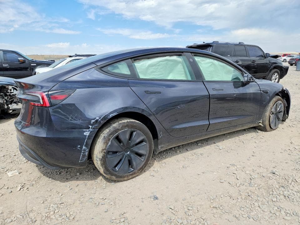 2025 TESLA MODEL 3 3