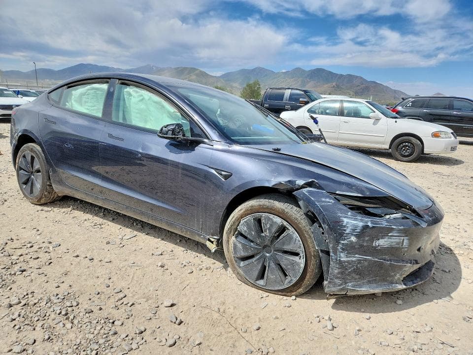 2025 TESLA MODEL 3 4