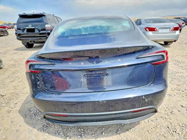 2025 TESLA MODEL 3 6