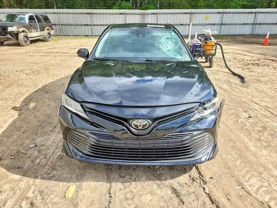 2019 TOYOTA CAMRY L 5