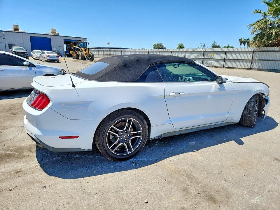 2018 FORD MUSTANG 3