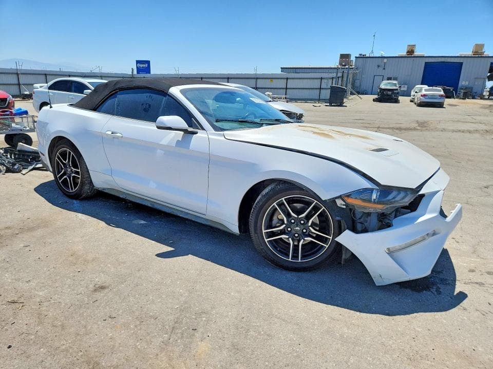 2018 FORD MUSTANG 4