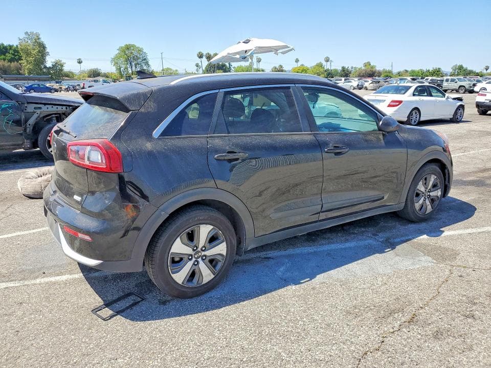 2017 KIA NIRO LX 3