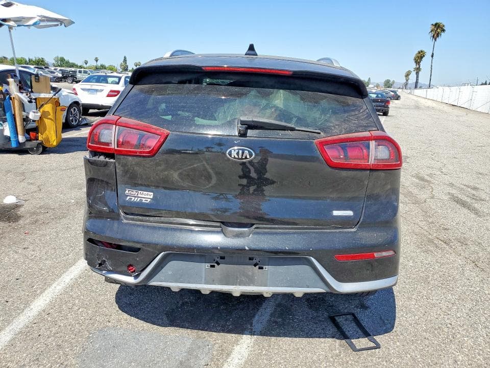 2017 KIA NIRO LX 6