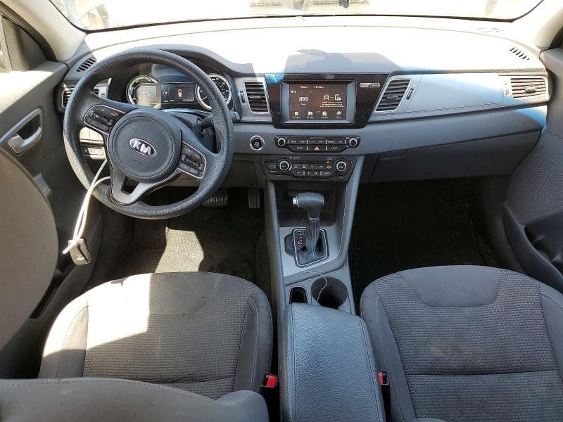 2017 KIA NIRO LX 8