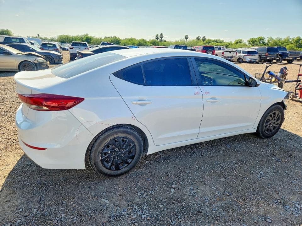 2018 HYUNDAI ELANTRA 3