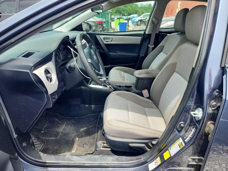 2019 TOYOTA COROLLA LE 7