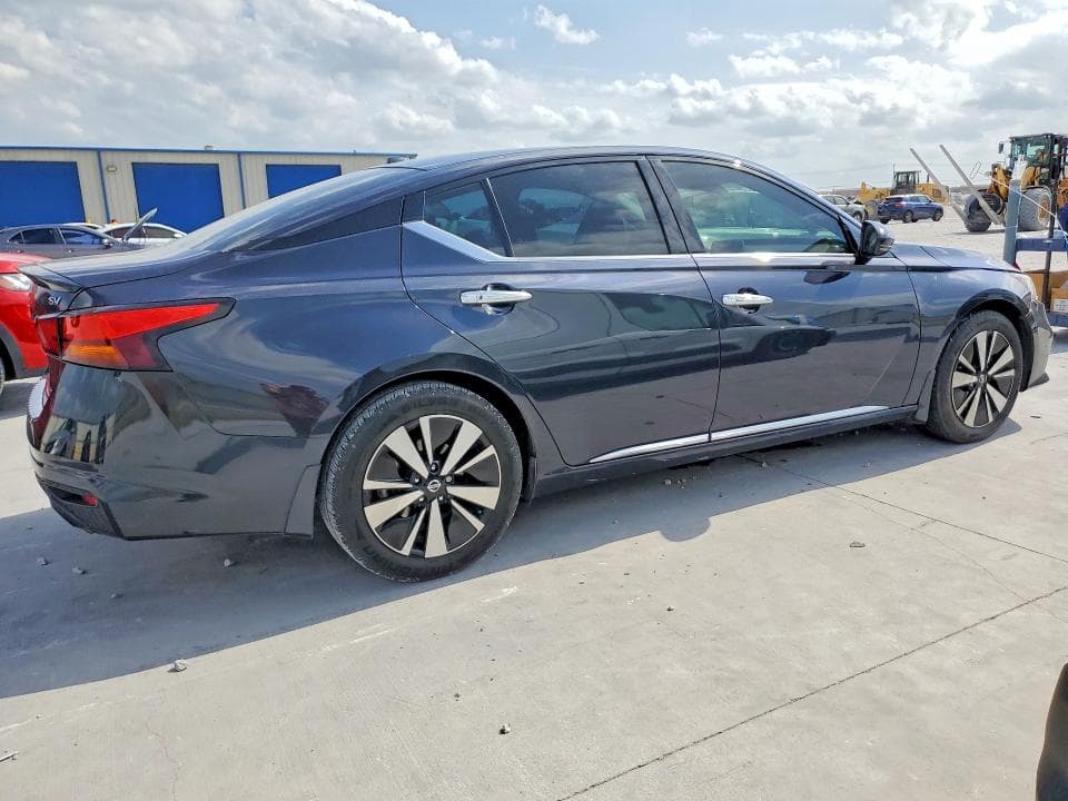 2019 NISSAN ALTIMA SV SV 3