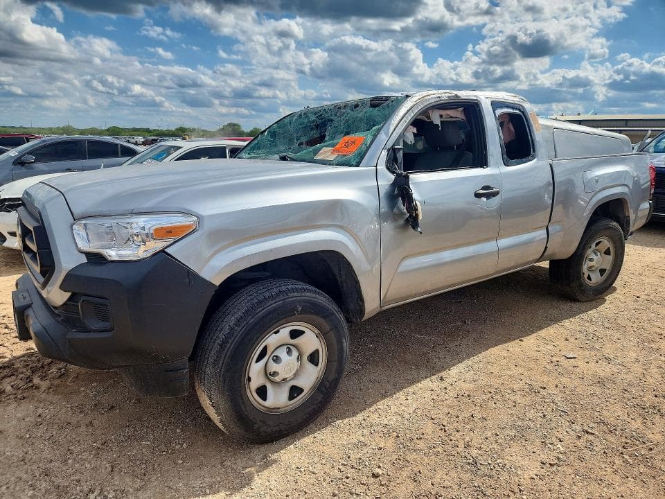 2022 TOYOTA TACOMA SR