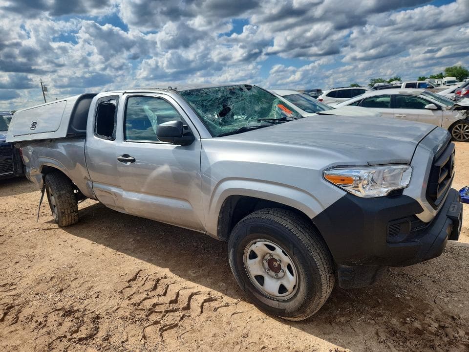 2022 TOYOTA TACOMA SR SR 4