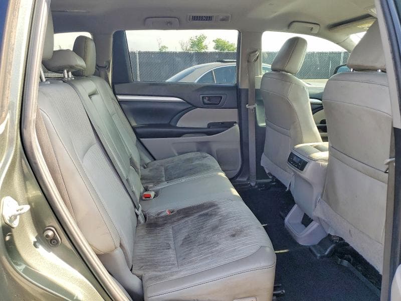 2019 TOYOTA HIGHLANDER LE PLUS LE PLUS 12
