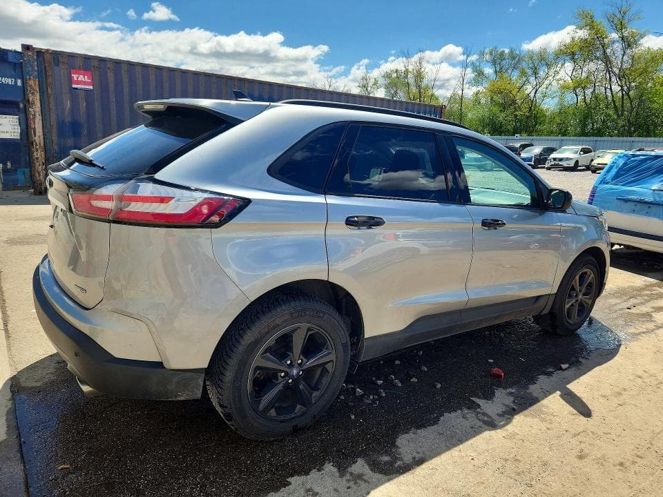 2020 FORD EDGE SE 3