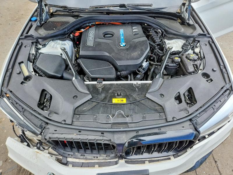 2018 BMW 530E 11