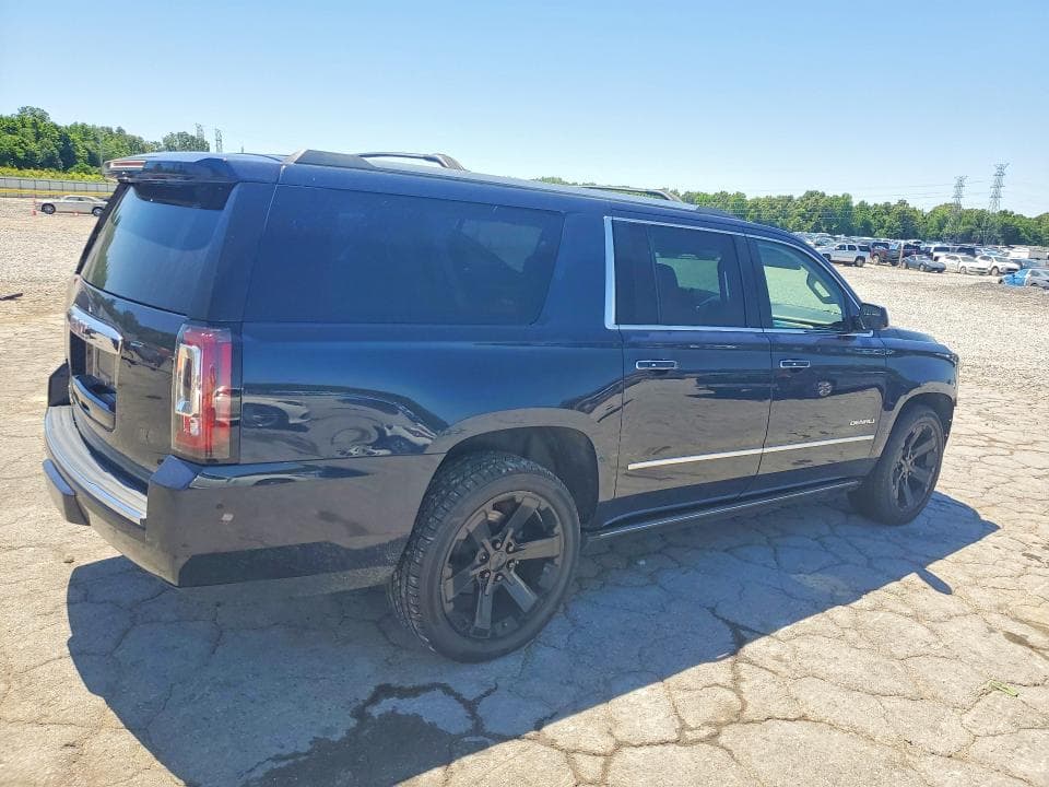 2017 GMC YUKON XL DENALI 3
