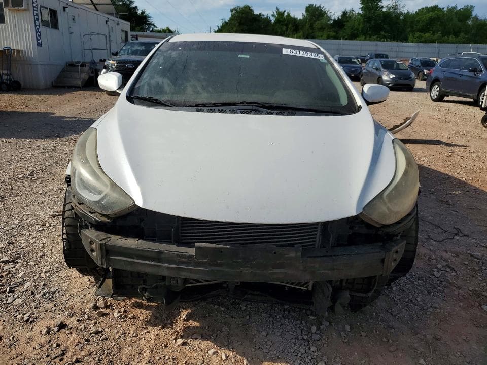 2016 HYUNDAI ELANTRA SE 5